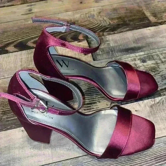 Magenta Worthington Heels size 6M - Picture 2 of 6